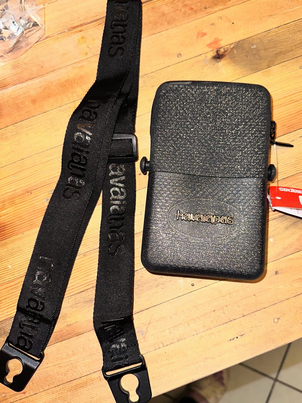 New Havaianas Black Textured Crossbody Phone Pouch with Branded Strap